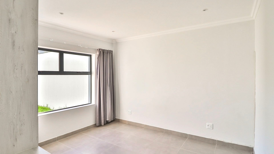 3 Bedroom Property for Sale in Dana Bay Western Cape